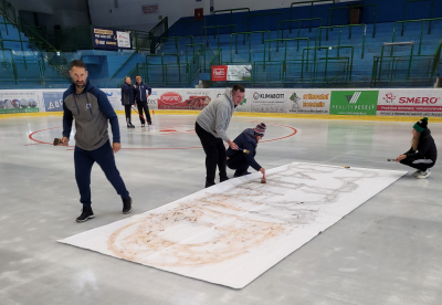 Šablona - logo na ledové ploše #11