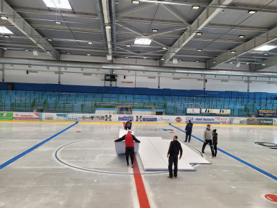 Šablona - logo na ledové ploše #13